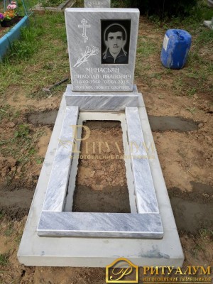 Памятник из мрамора - PM0026 — ritualum.ru Памятник из мрамора - PM0026 — ritualum.ru